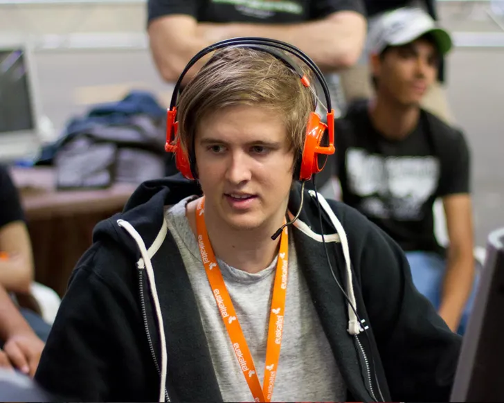 Скриншот Конфиг «dsn.cfg» для CS 1.6 - Настройки от про-игрока Харли Орвалла