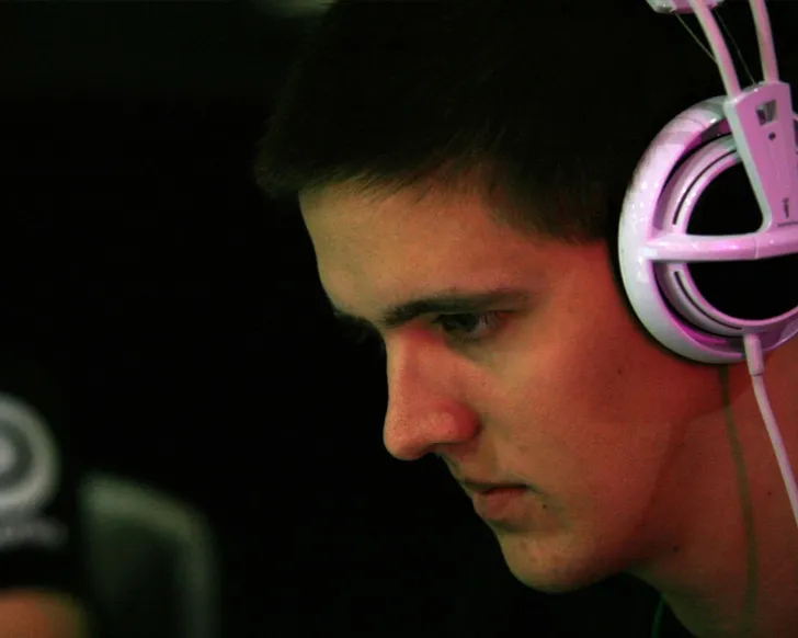 Скриншот Конфиг «dsn.cfg» для CS 1.6 - Настройки от про-игрока Харли Орвалла