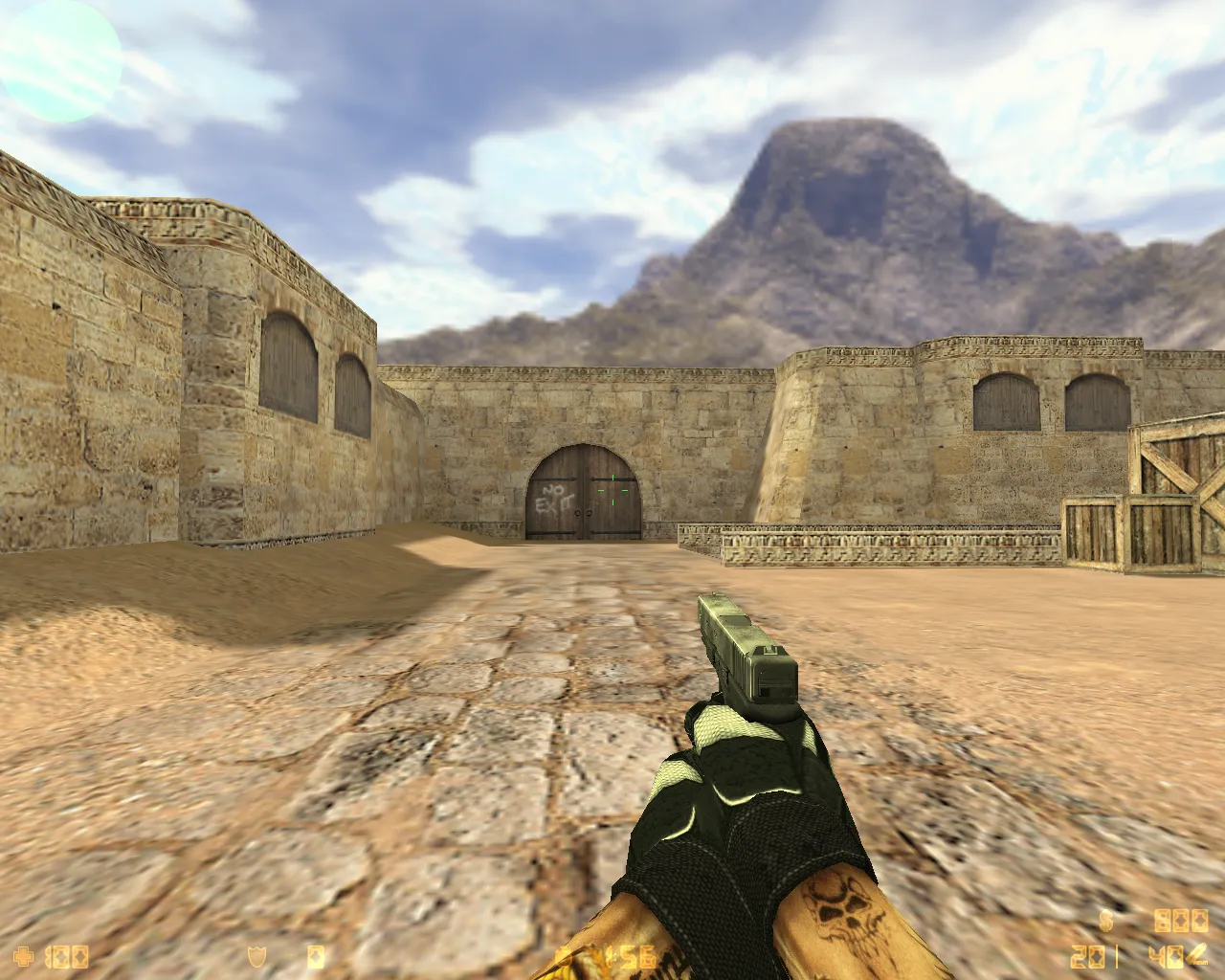 Скриншот  CS 1.6 Ultra HD от TheAmonDit: v_ и p_ модели, тату руки, темное меню и оптимизированный конфиг