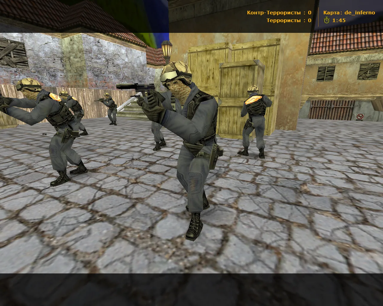 Скриншот CS 1.6 от Бичпакетов: сборка с 6 фиксом, вилкой вместо ножа, «Дошик» вместо рюкзака и оптимизированным конфигом