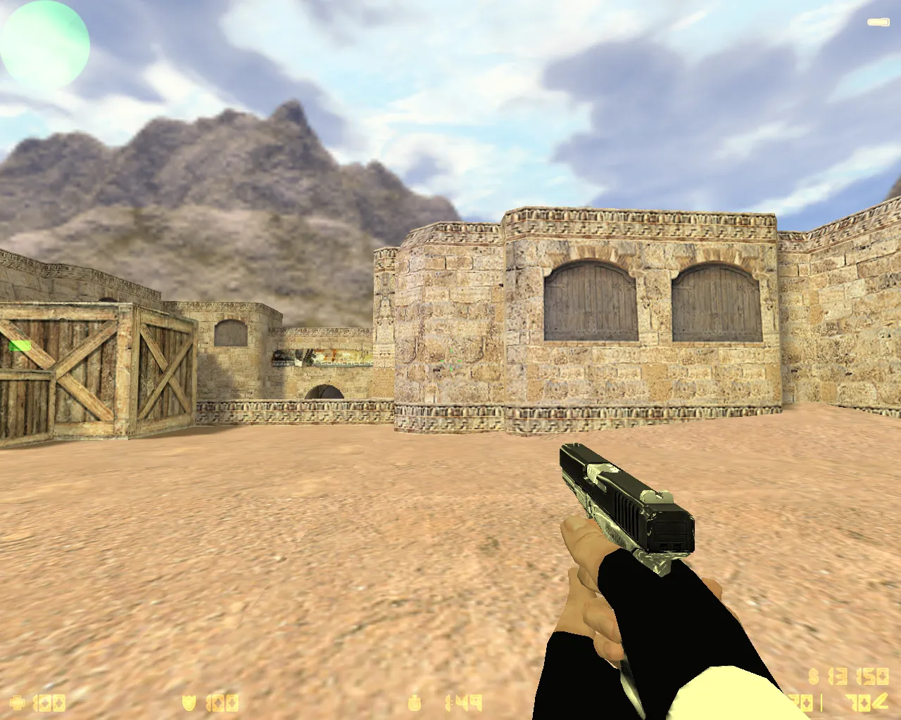 Скриншот  CS 1.6 «Хром» — сборка CS 1.6 с 27 хром-моделями оружия, темным меню и оптимизированным конфигом