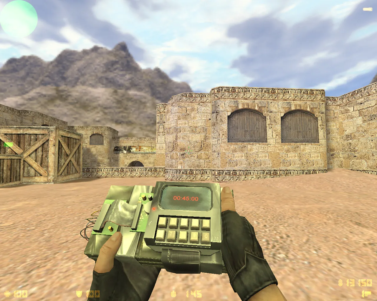 Скриншот  CS 1.6 «Хром» — сборка CS 1.6 с 27 хром-моделями оружия, темным меню и оптимизированным конфигом