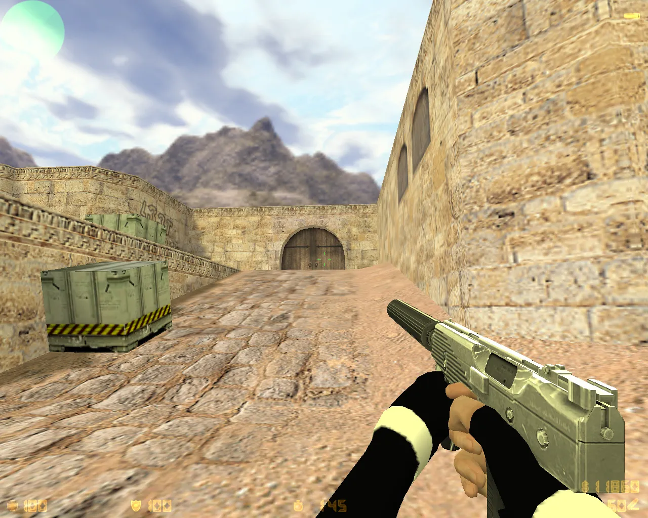 Скриншот  CS 1.6 «Хром» — сборка CS 1.6 с 27 хром-моделями оружия, темным меню и оптимизированным конфигом