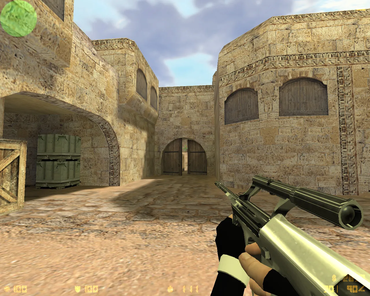 Скриншот  CS 1.6 «Хром» — сборка CS 1.6 с 27 хром-моделями оружия, темным меню и оптимизированным конфигом