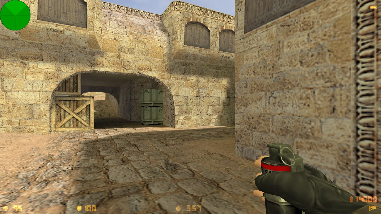 Скриншот  CS 1.6 от Demix: черное меню, новые перчатки и оптимизированный config.cfg