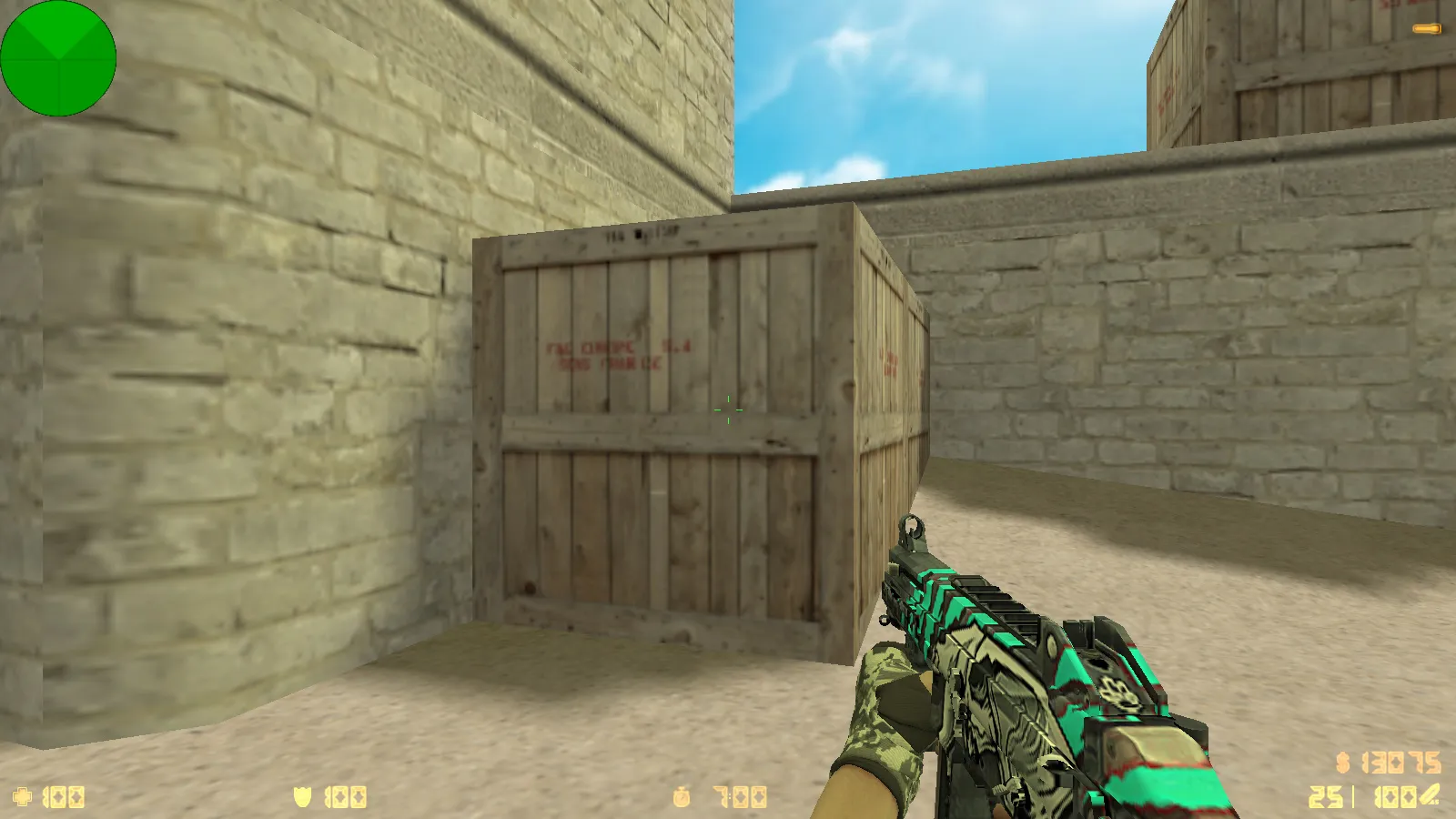 Скриншот  CS 1.6 Evolution: 28 скинов оружия, темное меню, пиксельные руки, обновленные звуки и оптимизированный конфиг