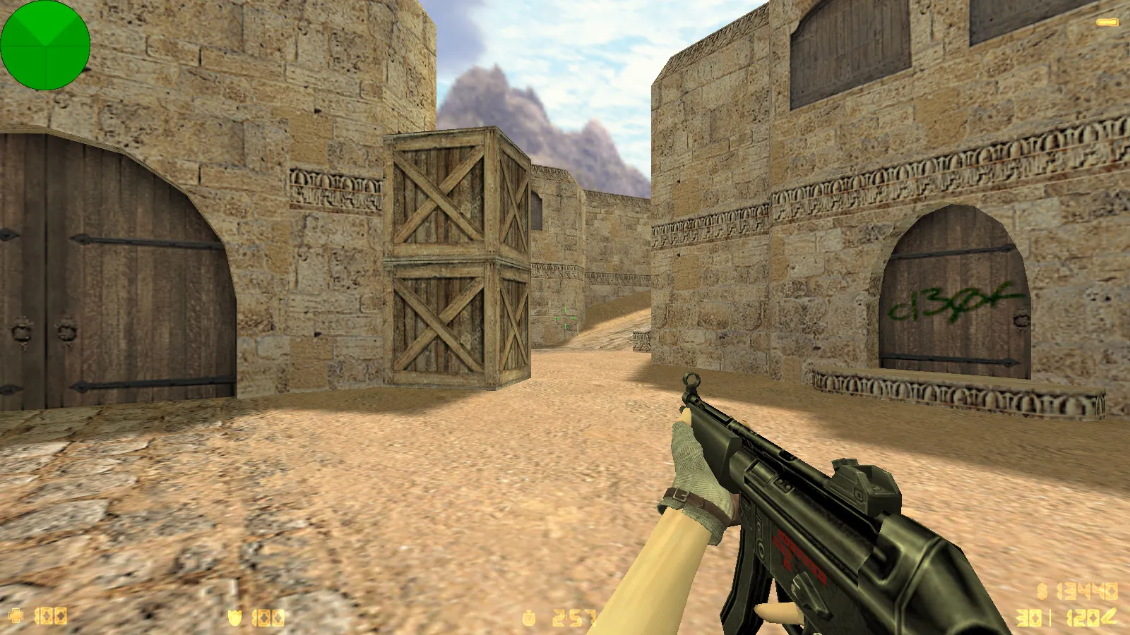 Скриншот  CS 1.6 для девушек: тематические модели КТ/Т, женские руки на оружии, русские ники и стабильный запуск