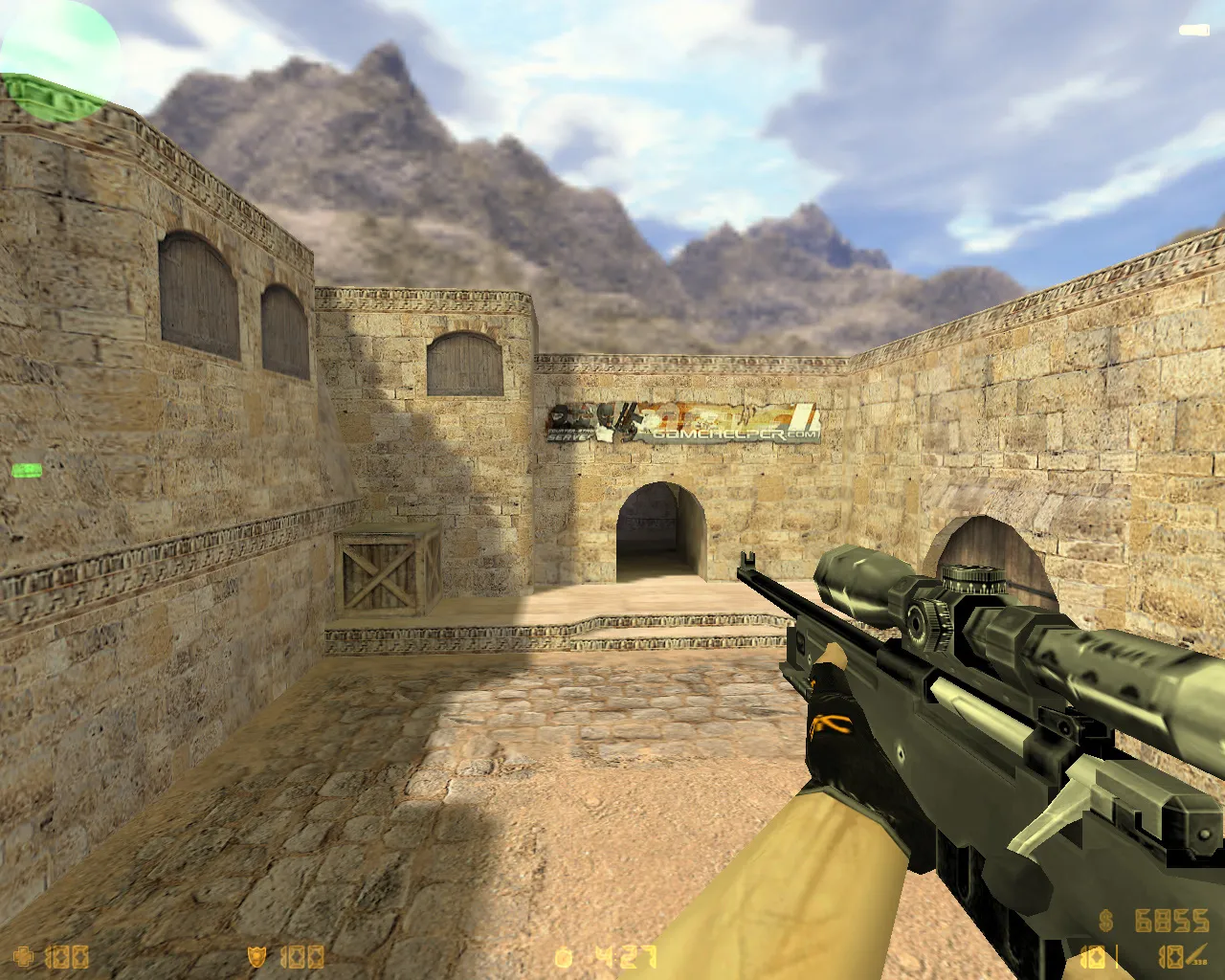 Скриншот  CS 1.6 Fnatic: скины, HLTV-модели оружия с перчатками, красно-синие игроки и оптимизированный конфиг