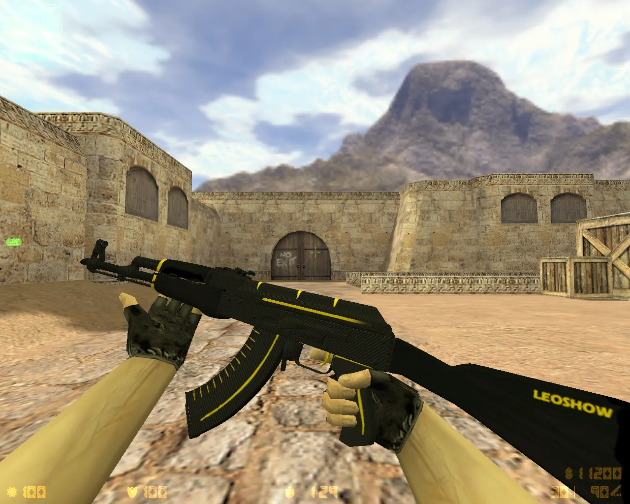 Скриншот CS 1.6 от Leo Show: желто-черные скины, темная тема, музыка в меню, прицел и оптимизированный config.cfg
