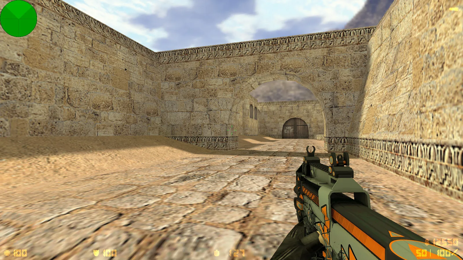 Скриншот  CS 1.6 от muravei top: блогерская сборка с 8 модами, 30 скинами оружия, красные/синие модели и оптимизированный config