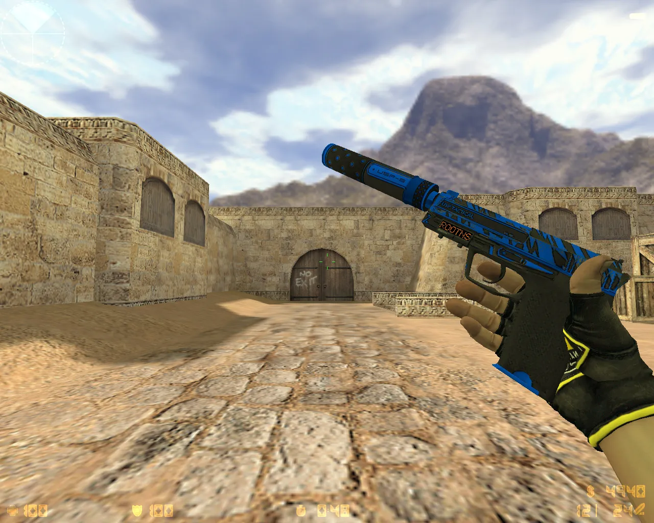 Скриншот  CS 1.6 от NAVI с HD-скинами: сборка с 27 перчатками, звуками, музыкой меню и оптимизированным config.cfg