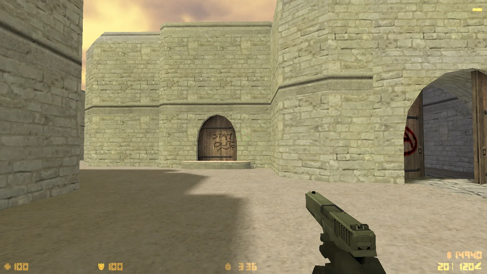 Скриншот  CS 1.6 Popular — сборка с 8 аддонами, 30 HD-скинами, темным меню и оптимальным конфигом