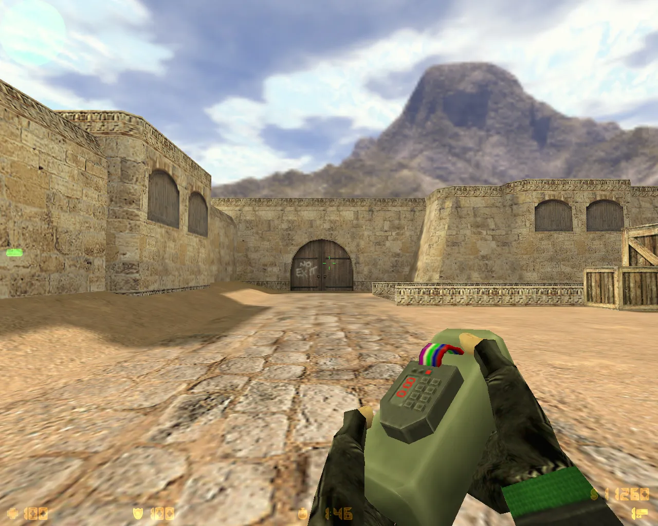 Скриншот  CS 1.6 Razer сборка: графика Razer-рукава, красно-синие модели игроков, тема меню и оптимизированный конфиг