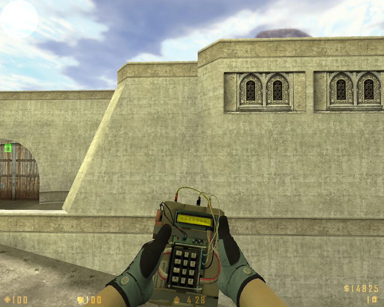 Скриншот  CS 1.6 Revolt: скины и графика, 11 правок, 27 моделей, темное меню, звуки и конфиг