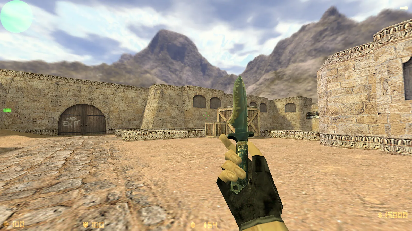 Скриншот CS 1.6 с осмотром оружия: модель под CS2, анимация F, стабильный онлайн и боты