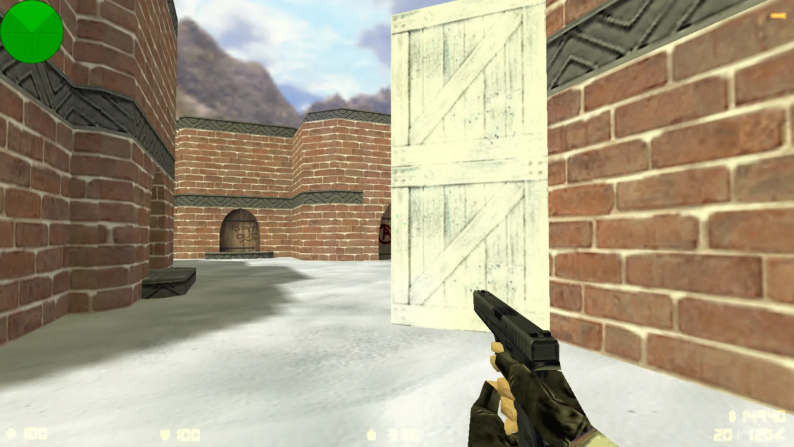 Скриншот  CS 1.6 Зимняя версия: 6 скинов, зимние модели КТ и Т, темная тема меню и фон Arctic Avenger