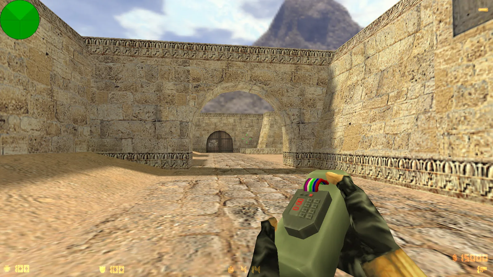 Скриншот  CS 1.0 сборка для CS 1.6: 5 апдейтов, оружейные модели v_/p_/w_, звуки, текстуры карт и фон меню