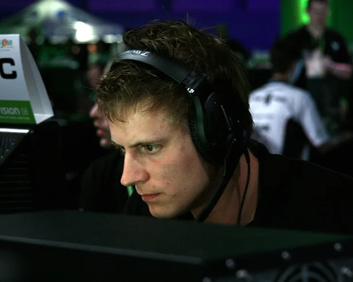 Скриншот Конфиг «Sunde.cfg» для CS 1.6 – Профессиональные настройки от Кристоффера Сунде