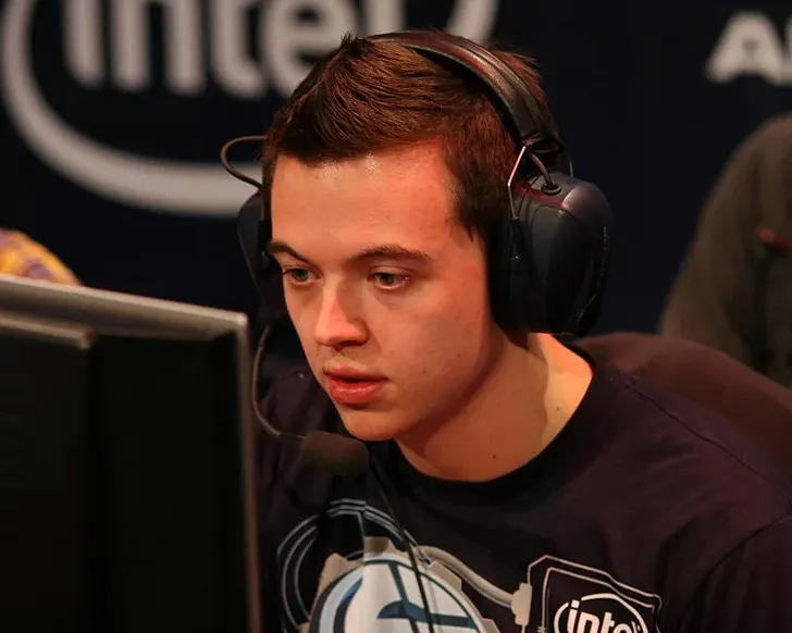 Скриншот Скачать конфиг «lurppis.cfg» для CS 1.6 - Профессиональный игрок Томи Кованен