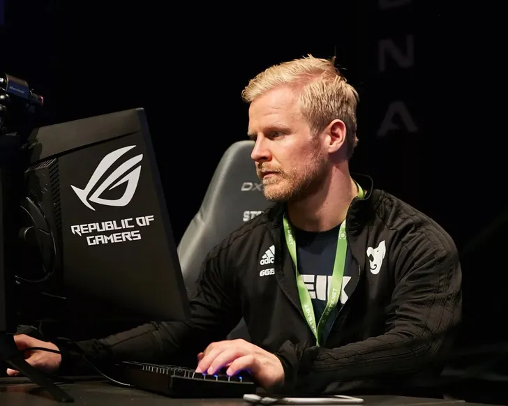 Скриншот Конфиг «whiMp.cfg» для CS 1.6 - Подробное описание и скачивание