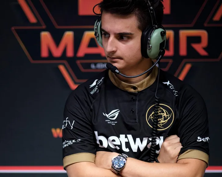 Скриншот Конфиг «pita.cfg» для CS 1.6 - Профессиональный опыт Фарука Пита