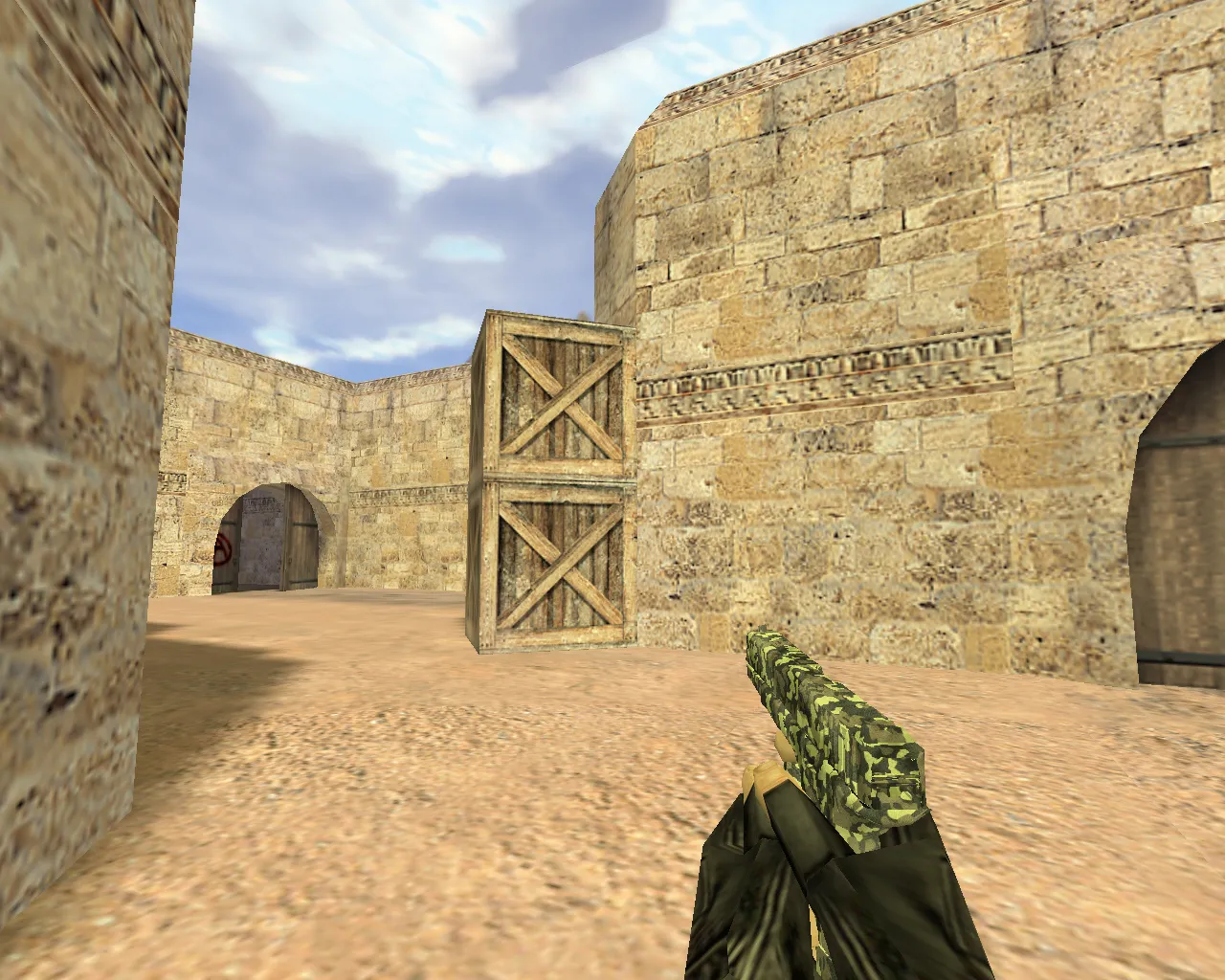 Скриншот Модель Glock Армейский камуфляж для CS 1.6 - Оружие с уникальным стилем