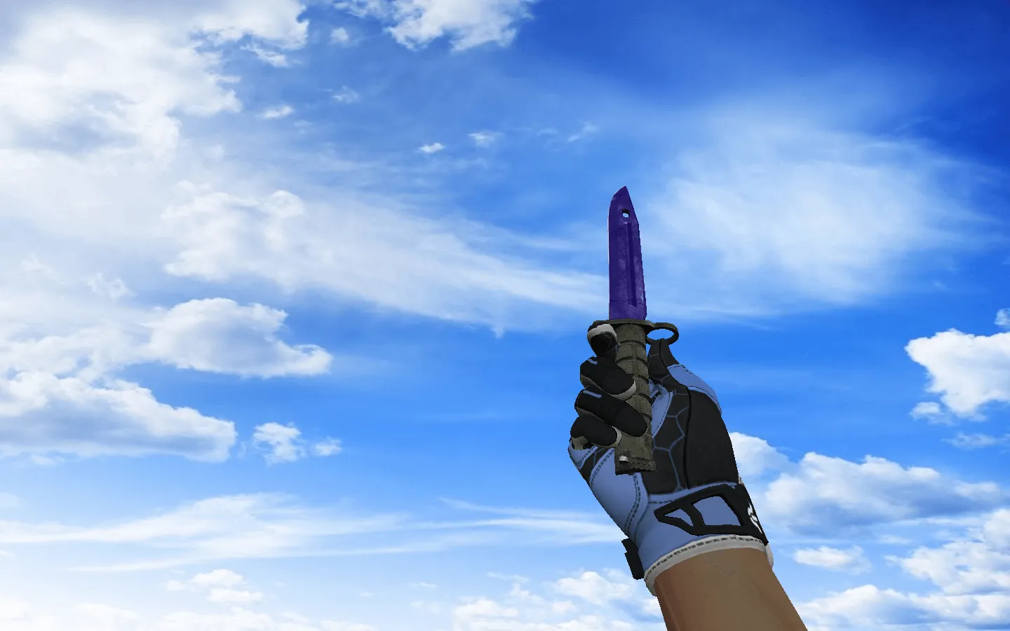 Скриншот  Пак оружия для CS 1.6 «Сверхпроводник»: спортивные перчатки и скины из CS:GO с v_ p_ w_ моделями и звуками