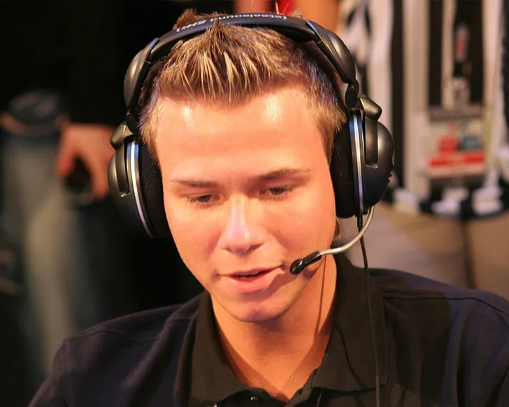 Скриншот Конфиг «tixo.cfg» для CS 1.6 - Профессиональные настройки от Мануэля Макола