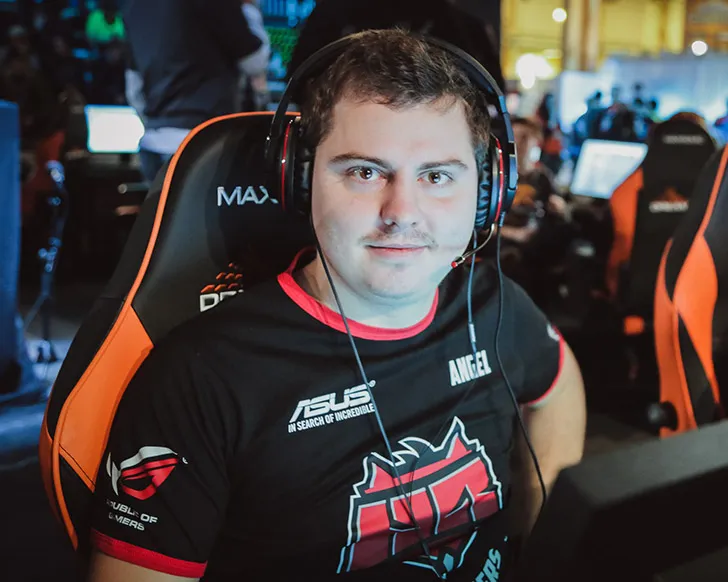 Скриншот Конфиг ANGE1.cfg для CS 1.6 - Скачать настроенный конфиг про-игрока