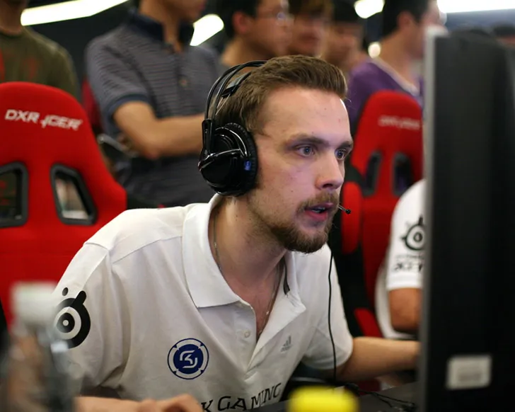 Скриншот Конфиг «walle.cfg» для CS 1.6 - скачать про-конфиг от Денниса Уолленберга