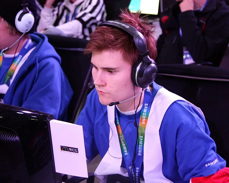 Скриншот Скачать конфиг «ruuit.cfg» для CS 1.6 от Макса Аспе