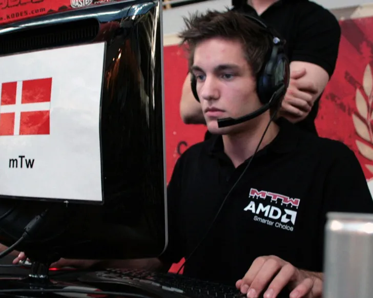 Скриншот Конфиг «ave.cfg» для CS 1.6 - Скачать от Александра Холдта